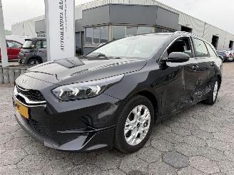 Vaurioauto  passenger cars Kia Ceed 1.0 T-GDi DynamicLine 2023/11