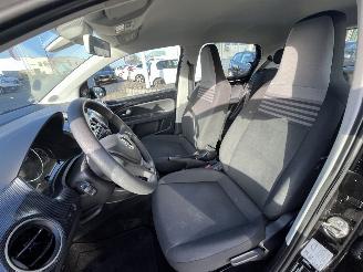 Volkswagen Up! 1.0 BMT high up! picture 14