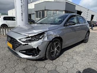 Unfallwagen Hyundai I-30 1.0 T-GDi MHEV Comfort Smart 2022/6