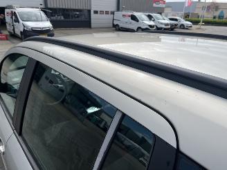 Opel Zafira 1.6 Temptation picture 13