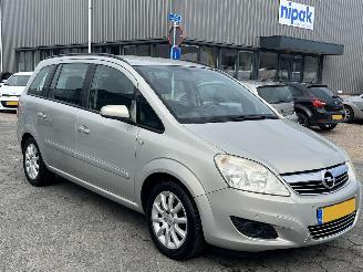 Opel Zafira 1.6 Temptation picture 3