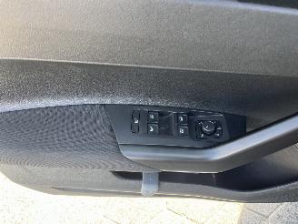 Volkswagen Polo 1.0 TSI Life Business picture 17