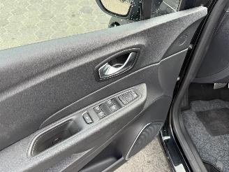 Renault Captur Automaat 1.3 TCe Initiale Paris picture 8