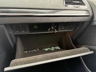 Volkswagen Golf  picture 21