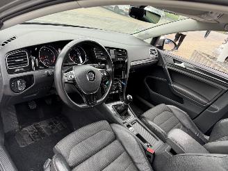 Volkswagen Golf  picture 10