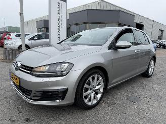 krockskadad bil auto Volkswagen Golf  2016/7