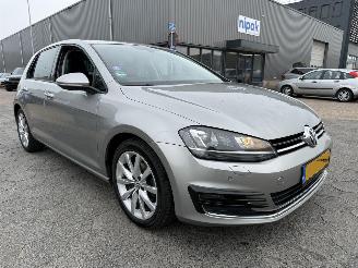 Volkswagen Golf  picture 3