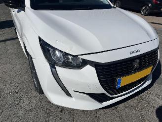 Peugeot 208 1.2 PureTech Active Pack picture 8