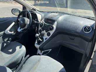 Ford Ka 1.2 Titanium X picture 9