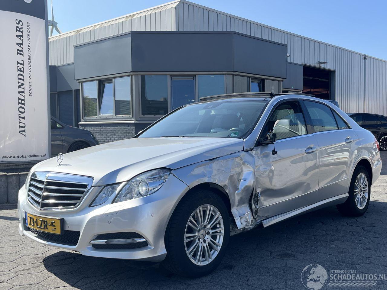 Mercedes E-klasse 300 CDI Avantgarde AUTOMAAT PANO