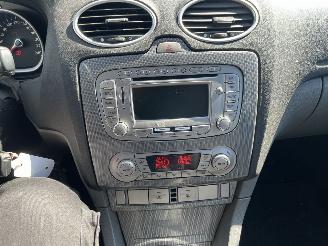 Ford Focus 1.8 Limited picture 17