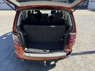 Volkswagen Touran 1.4 TSI Cross 7 Persoons picture 12