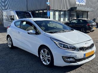 Kia Cee d 1.6 GDI Business Pack picture 3