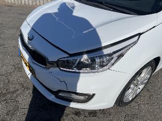 Kia Cee d 1.6 GDI Business Pack picture 13