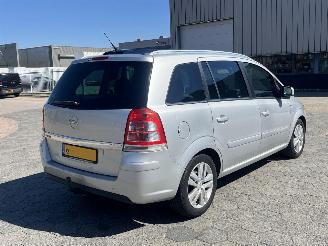 Opel Zafira 1.8 Cosmo picture 4