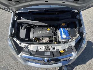 Opel Zafira 1.8 Cosmo picture 7