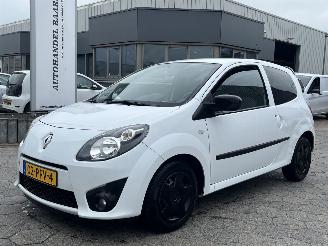 Voiture accidenté Renault Twingo 1.2-16V Collection 2011/1