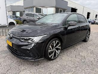 Unfallwagen Volkswagen Golf 1.5 eTSI R-Line 2022/1
