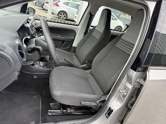 Volkswagen Up! 1.0 BMT move up! picture 9