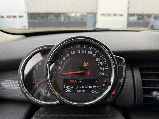Mini Cooper 1.5 Cooper Business picture 18
