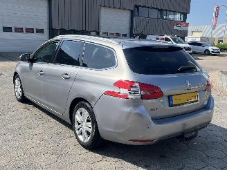 Peugeot 308 SW 1.6 BlueHDI Blue Lease Executive Pack picture 6