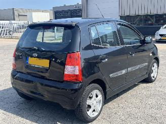 Kia Picanto 1.0 Bling picture 4