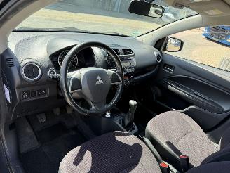 Mitsubishi Space-star 1.2 Intense+ picture 16