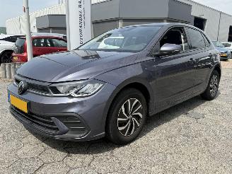 Damaged car Volkswagen Polo 1.0 TSI Life 2023/1