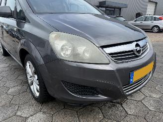 Opel Zafira 1.6 Cosmo 7persoons picture 10
