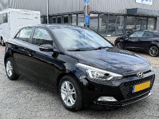 Hyundai I-20 1.2 HP i-Motion picture 3