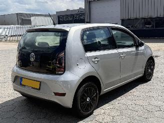 Volkswagen Up! 1.0 BMT move up! picture 4