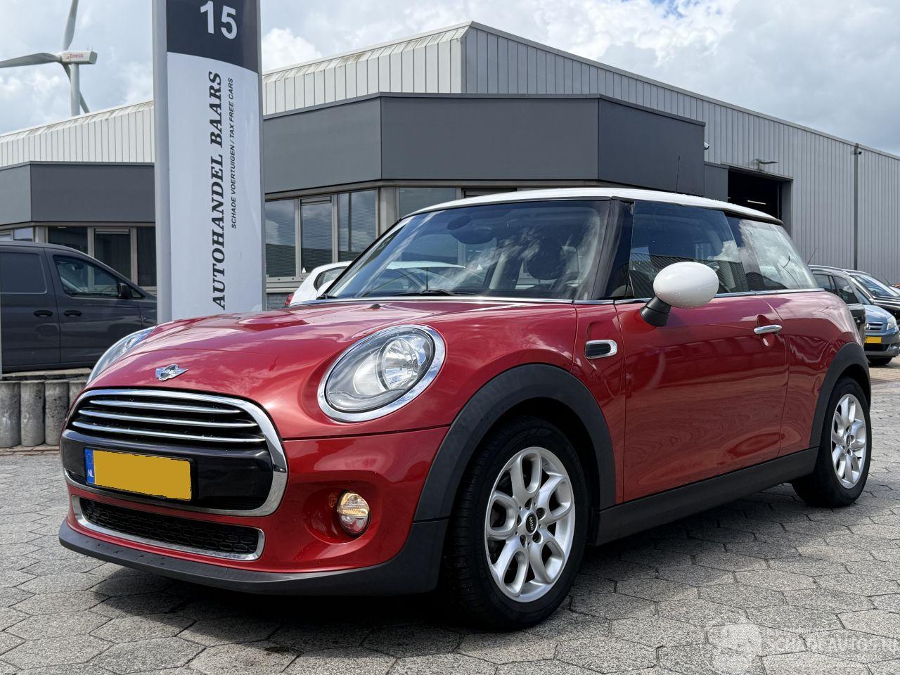 Mini Cooper 1.5 Cooper Business AUTOMAAT