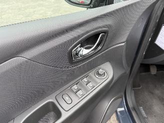 Renault Captur 0.9 TCe Expression picture 11