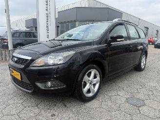Auto incidentate Ford Focus Wagon 1.6 Comfort 2010/6