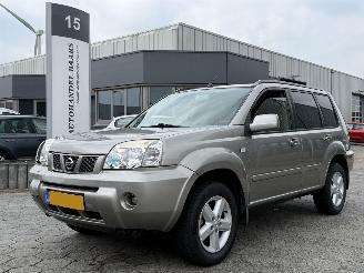 Schadeauto Nissan X-Trail 2.0 Columbia 2wd 2008/3