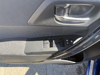 Toyota Auris 1.8 Hybrid Business Plus picture 17
