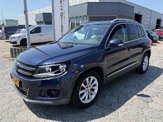 Schadeauto Volkswagen Tiguan 1.4 TSI AUTOMAAT Panoramadak Sport&Style 2014/12