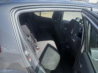 Suzuki Splash 1.0 VVT Exclusive picture 11