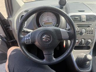 Suzuki Splash 1.0 VVT Exclusive picture 16