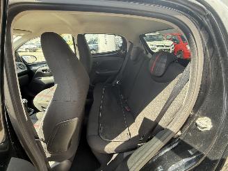Peugeot 108 1.0 e-VTi Envy picture 15