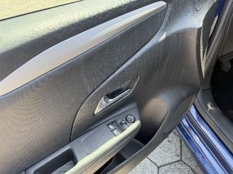 Opel Corsa 1.2 Edition picture 9