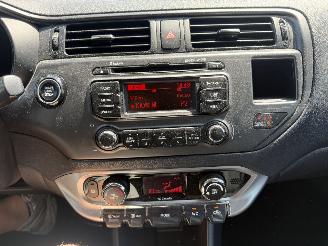 Kia Rio 1.2 CVVT Plus Pack picture 17