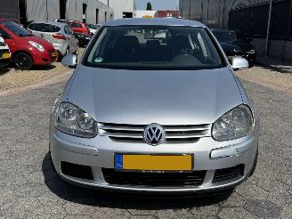 Volkswagen Golf 1.6 FSI Sportline picture 2