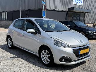 Peugeot 208 1.2 PureTech Blue Lion picture 3