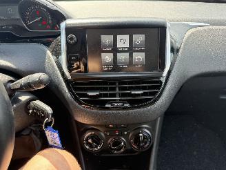 Peugeot 208 1.2 PureTech Blue Lion picture 17