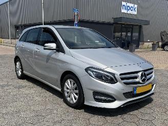 Mercedes B-klasse 180 Ambition AUTOMAAT picture 3