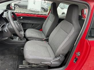 Volkswagen Up! 1.0 move up! BlueMotion picture 10