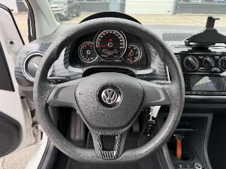 Volkswagen Up! 1.0 BMT move up! picture 16