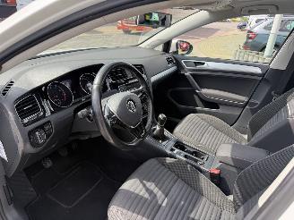 Volkswagen Golf 1.2 TSI Comfortline PANO picture 17