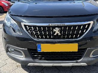 Peugeot 2008 1.2 PureTech Allure picture 3